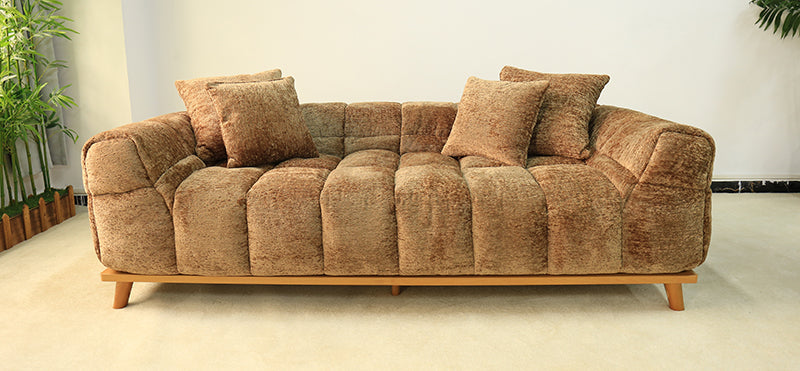 The Ultimate Guide to Choosing a Family Sofa: Balancing Comfort, Style, and Practicality